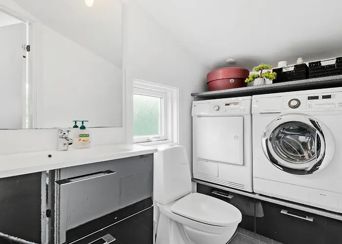3 Bedroom Lovely In Hemmet